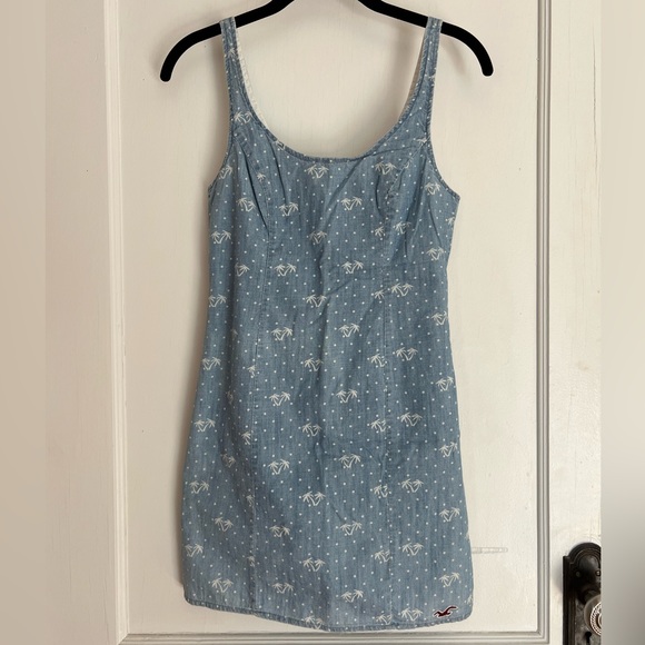 Hollister Size 1 mini jean dress with palm tree pattern - Picture 1 of 8